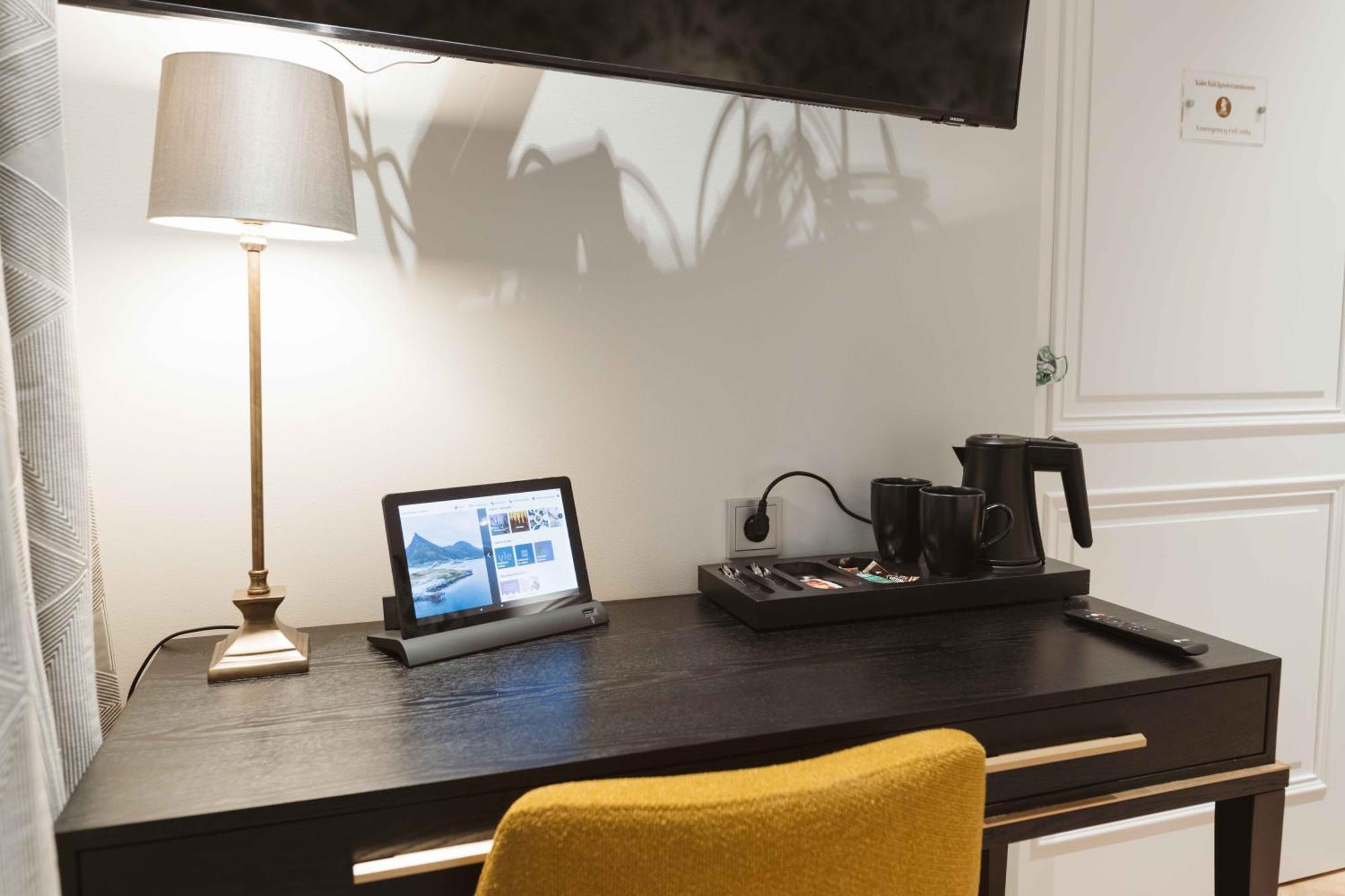 Hotel Bastian Helsinki Extérieur photo